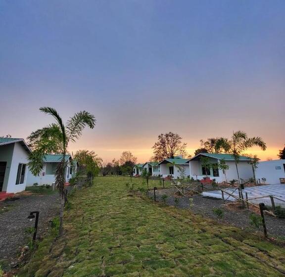 Nature S Sprout Kulamama Resort Pench