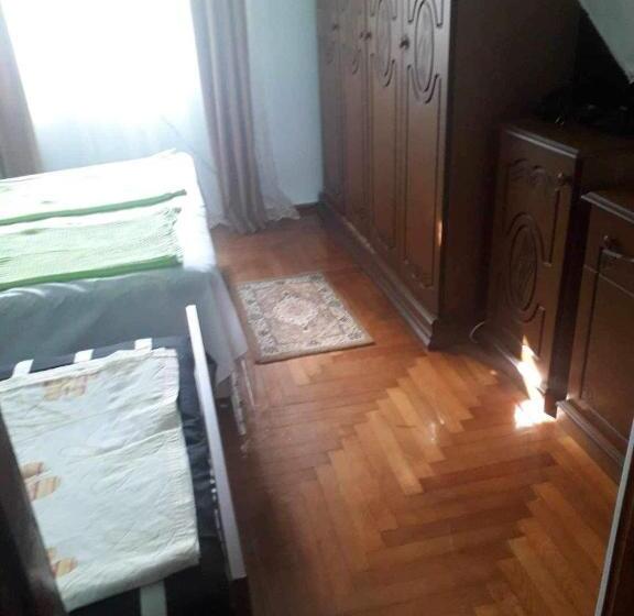 پانسیون Cicis House