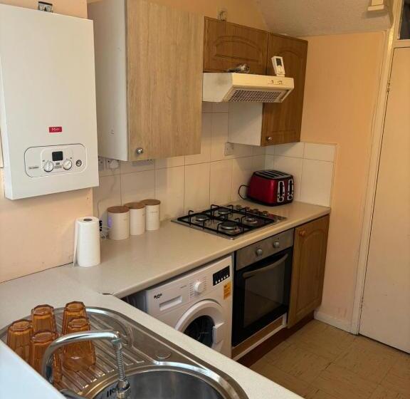 بنسيون Sariyu Space Barking