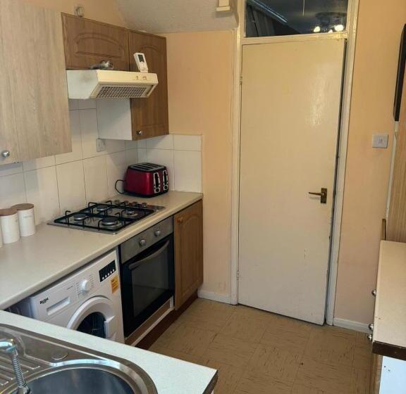 بنسيون Sariyu Space Barking