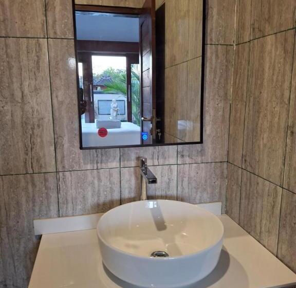 پانسیون The Wahyu Villa