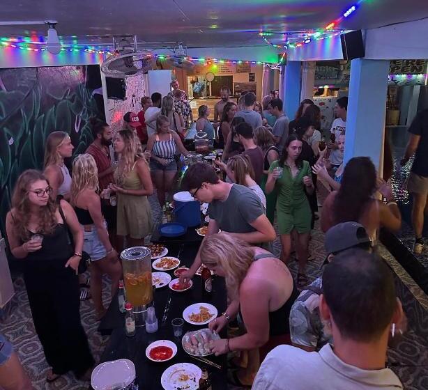 צימר Golden Dragon House Vang Vieng