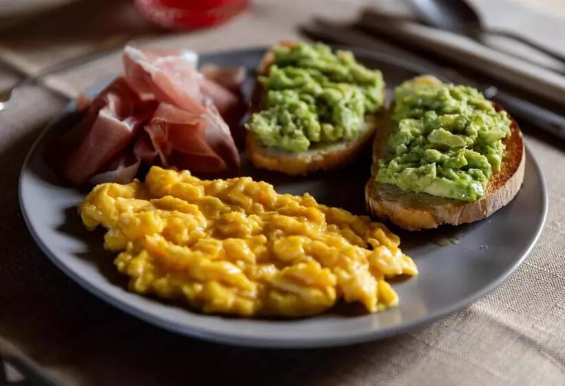 Aamiaismajoitus (B&B) Podere Giusto