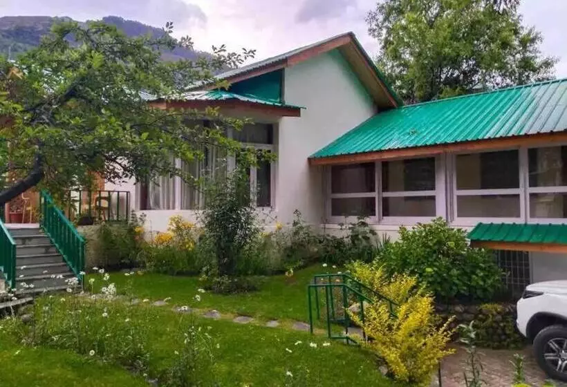 تختخواب و صبحانه The Native Route   Boutique Cottages In Manali