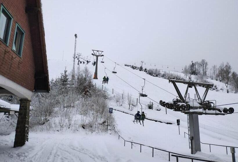 تختخواب و صبحانه Unik Villa Kurz Urlaub Mit Veranda Und Balkon