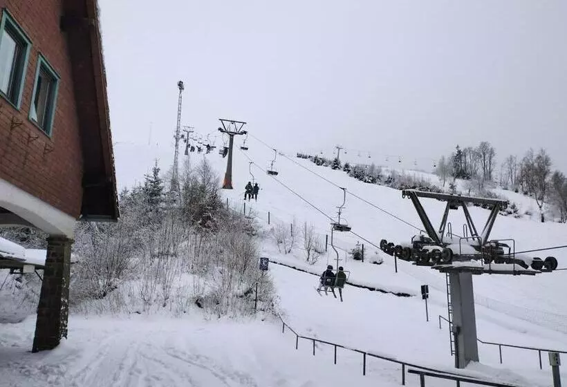 Aamiaismajoitus (B&B) Unik Villa Kurz Urlaub Mit Veranda Und Balkon