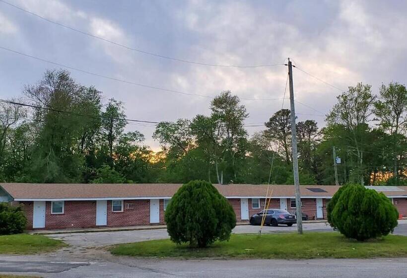 בית מלון כפרי Budget Inn