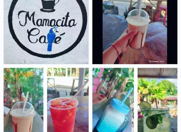 カプセルホテル Mamacita Café House