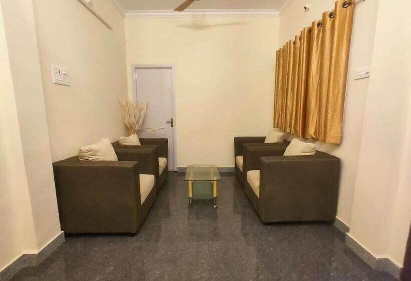 Отель S3 Homestay