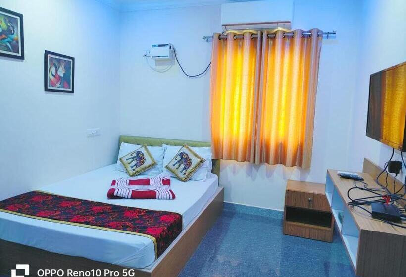 Отель S3 Homestay