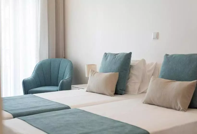 Madalena Hostel E Suites