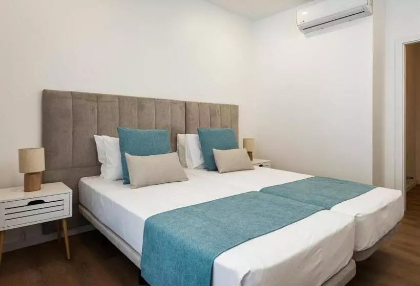 Madalena Hostel E Suites