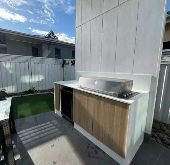 پانسیون Rom Baros Tiny Beach House