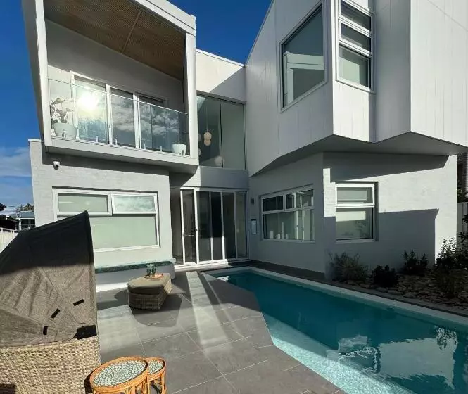 پانسیون Rom Baros Tiny Beach House