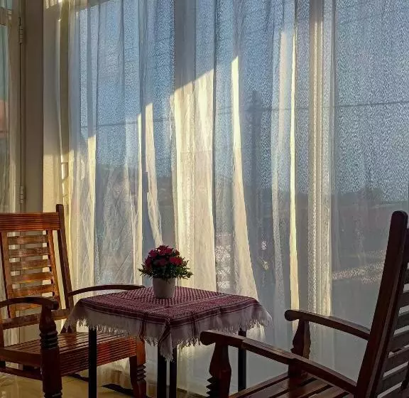 Majatalo Royal Beach House