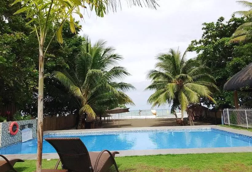 Sevens Hideaway Beach Resort