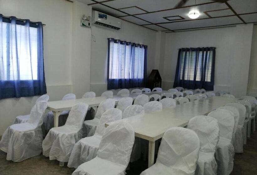 Sevens Hideaway Beach Resort