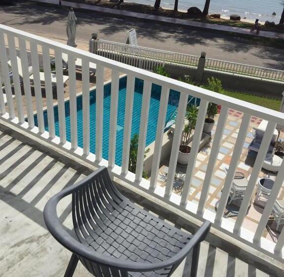 Bed and Breakfast Bc Summer Beach