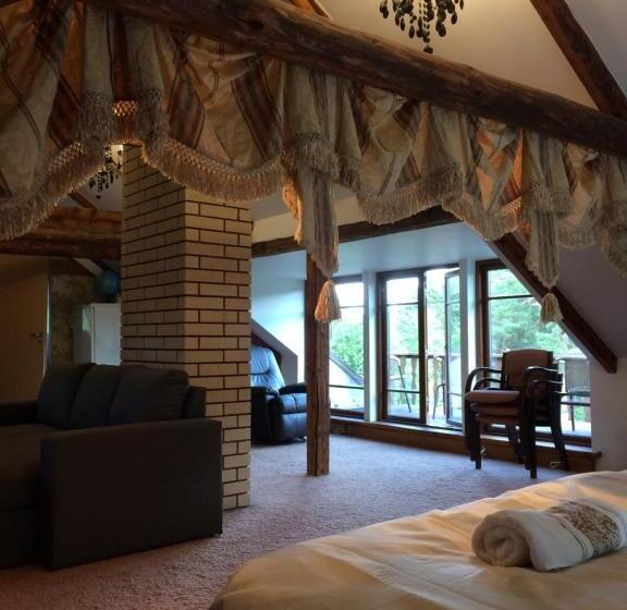 تختخواب و صبحانه Paivilla Boutique