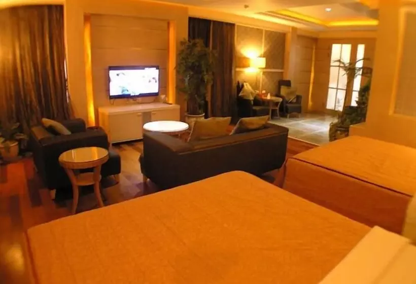 Changsing Business Motel