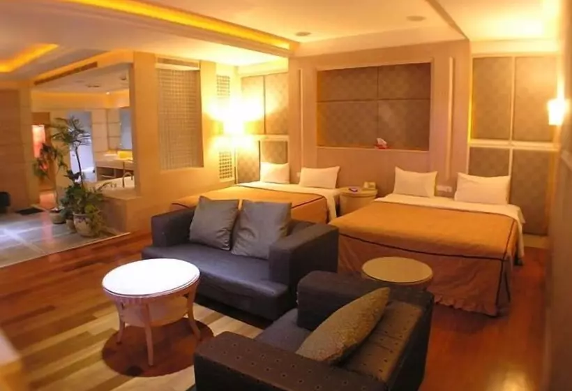 Changsing Business Motel