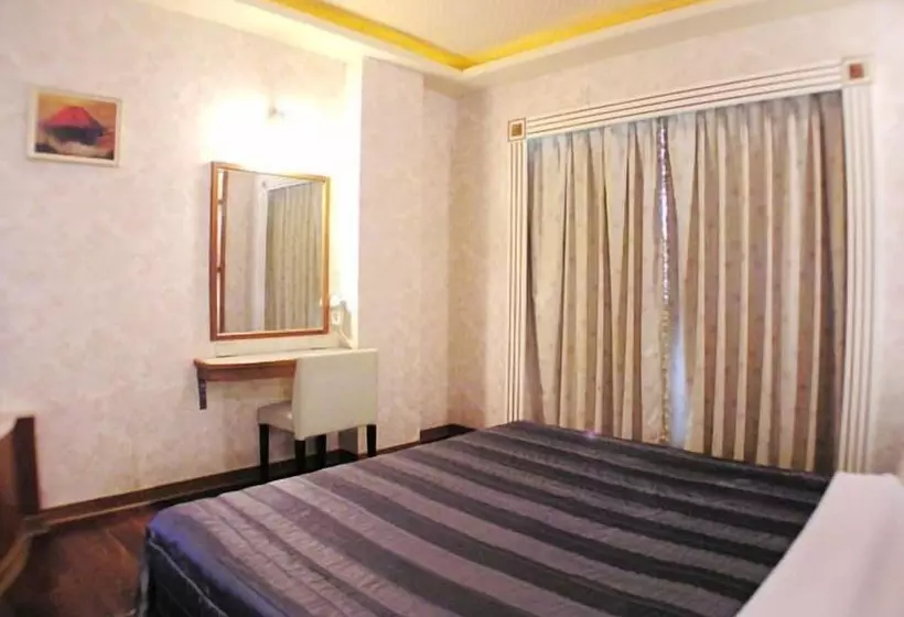 Changsing Business Motel