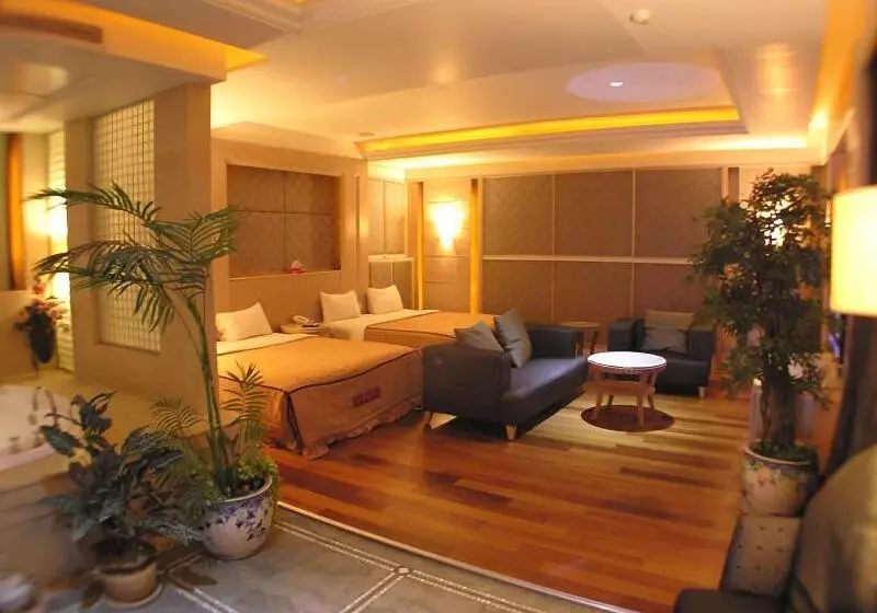 Changsing Business Motel