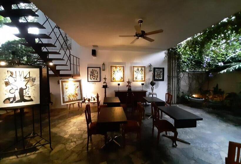 Hotel Atelier Kandy