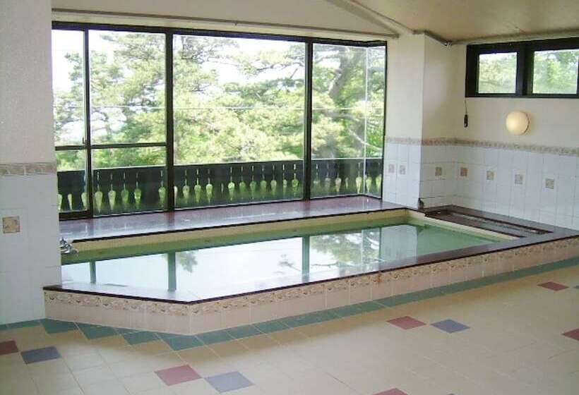 Hotel Daisen White Palace