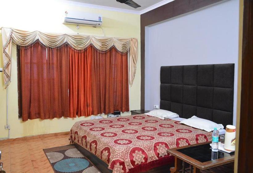 호텔 Capital O 38730  Mansarovar Deluxe