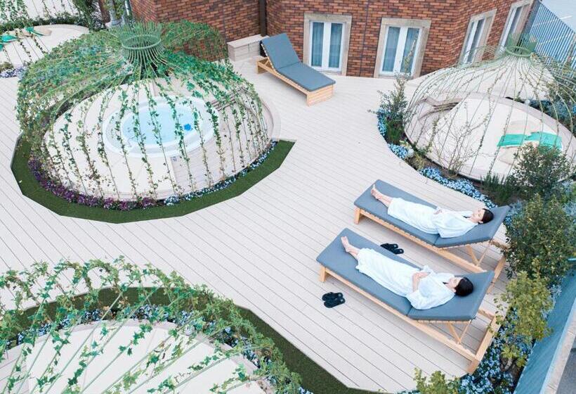 Royal Chester Nagasaki Hotel&retreat