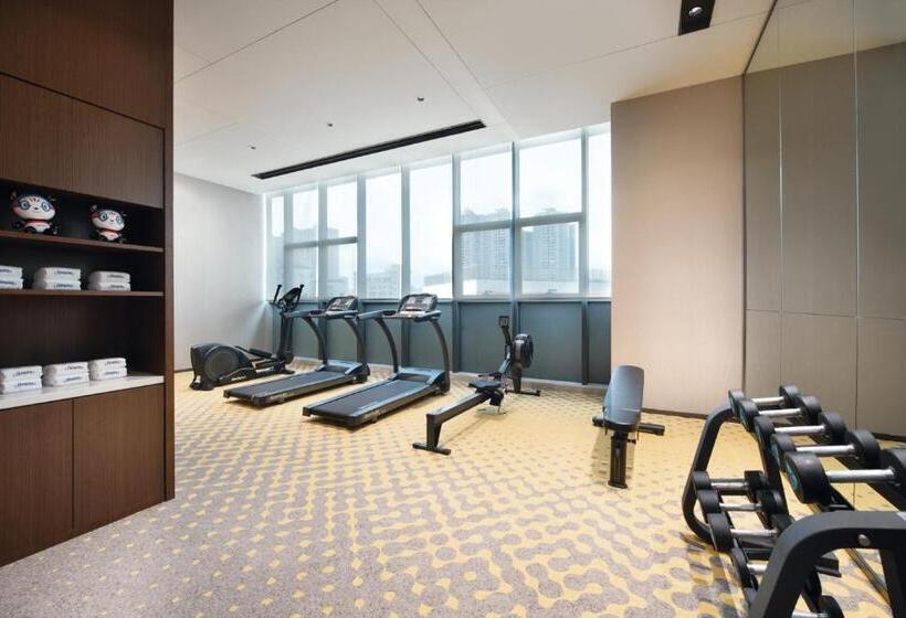 南宁安吉希尔顿欢朋酒店