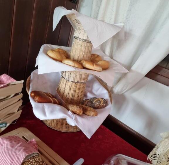 ユースホステル Gasthof Weidenauer Gabi S Café