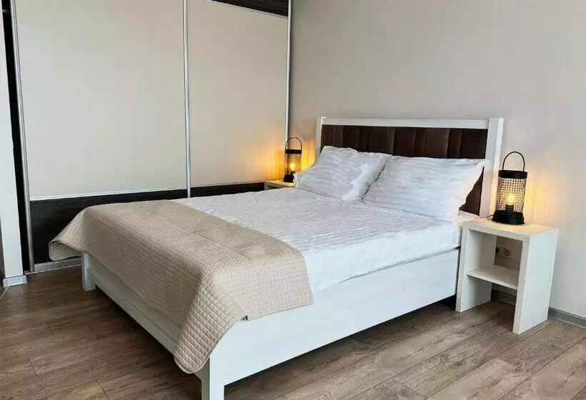 Alejas Apartments