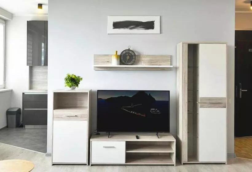 Alejas Apartments