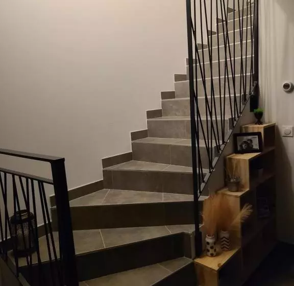 ベッドアンドブレックファースト Le Qg Chez Flo Et David