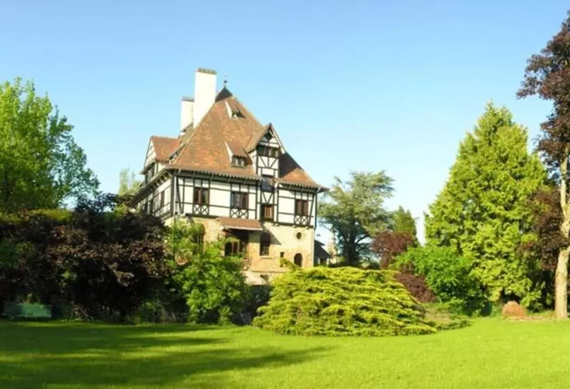 Aamiaismajoitus (B&B) Manoir De La Gravière