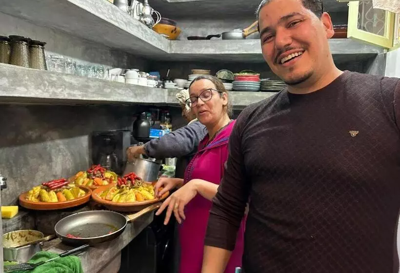 تختخواب و صبحانه Riad Royal