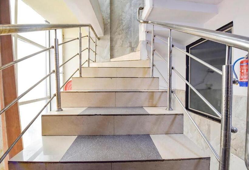 هتل Fabexpress Glacier Inn