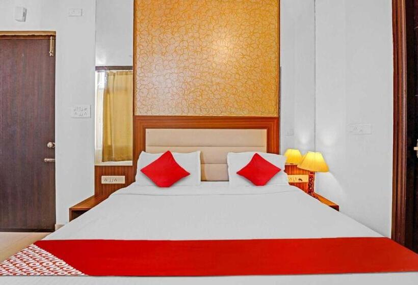 호텔 Oyo Mataji Residency