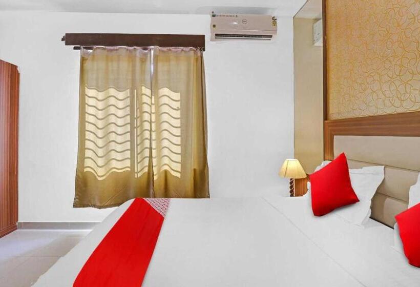 호텔 Oyo Mataji Residency