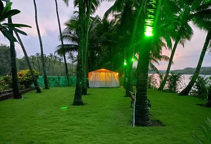 Hotelli Serene Retreat Heaven