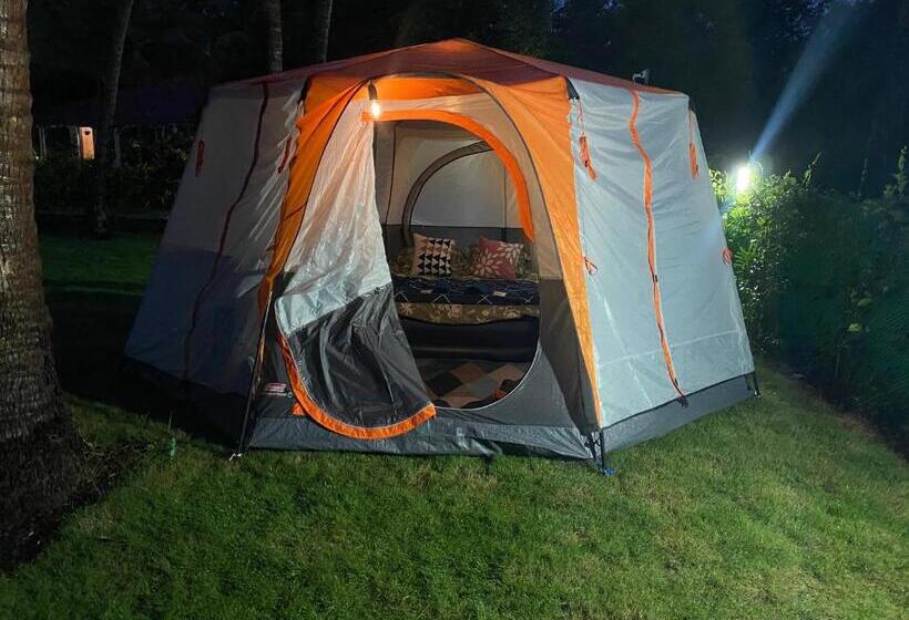 Hotel Serene Retreat Heaven