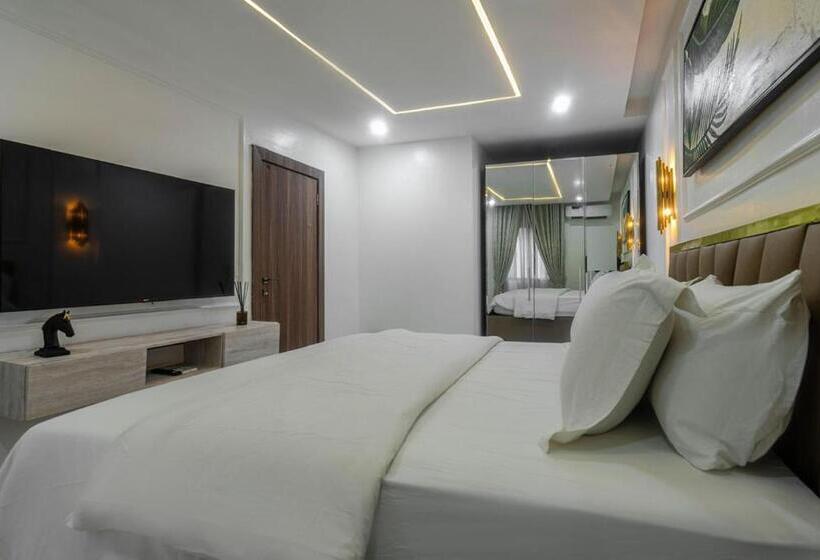 پانسیون Dd S Shortlets And Apartments