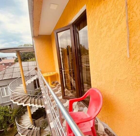 پانسیون Mariami