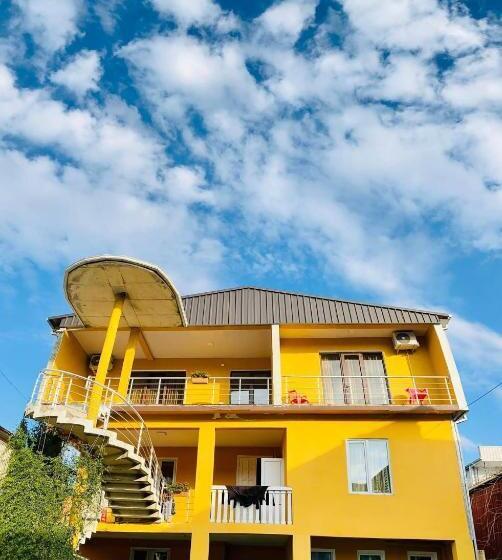 پانسیون Mariami