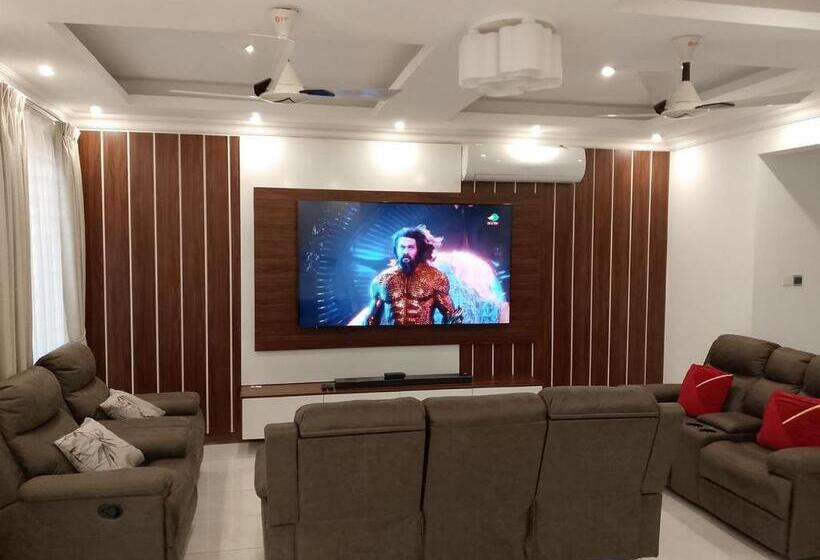 بنسيون Oyster Golf 3 Sakumono Holiday Apartments