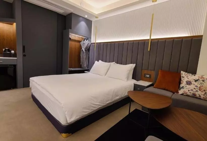 The Plain Hotel Dongyang