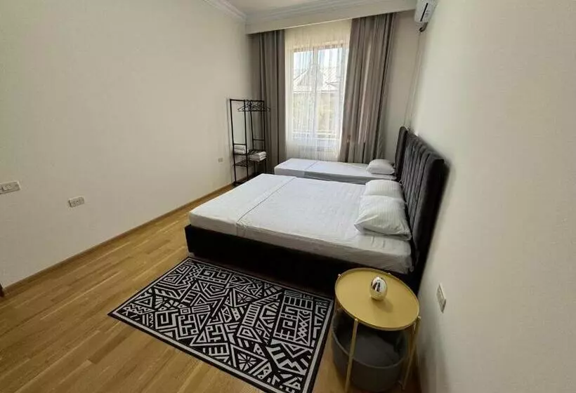 تختخواب و صبحانه Velvet Vouge Hostel