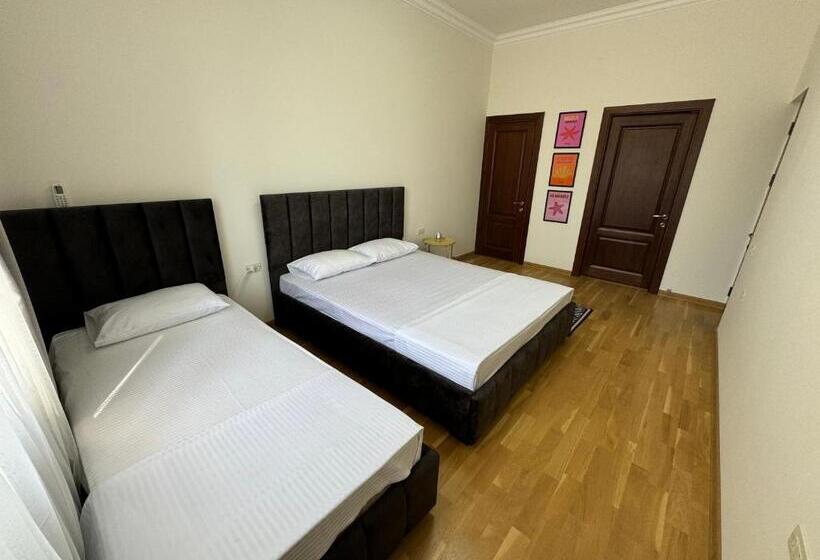 تختخواب و صبحانه Velvet Vouge Hostel